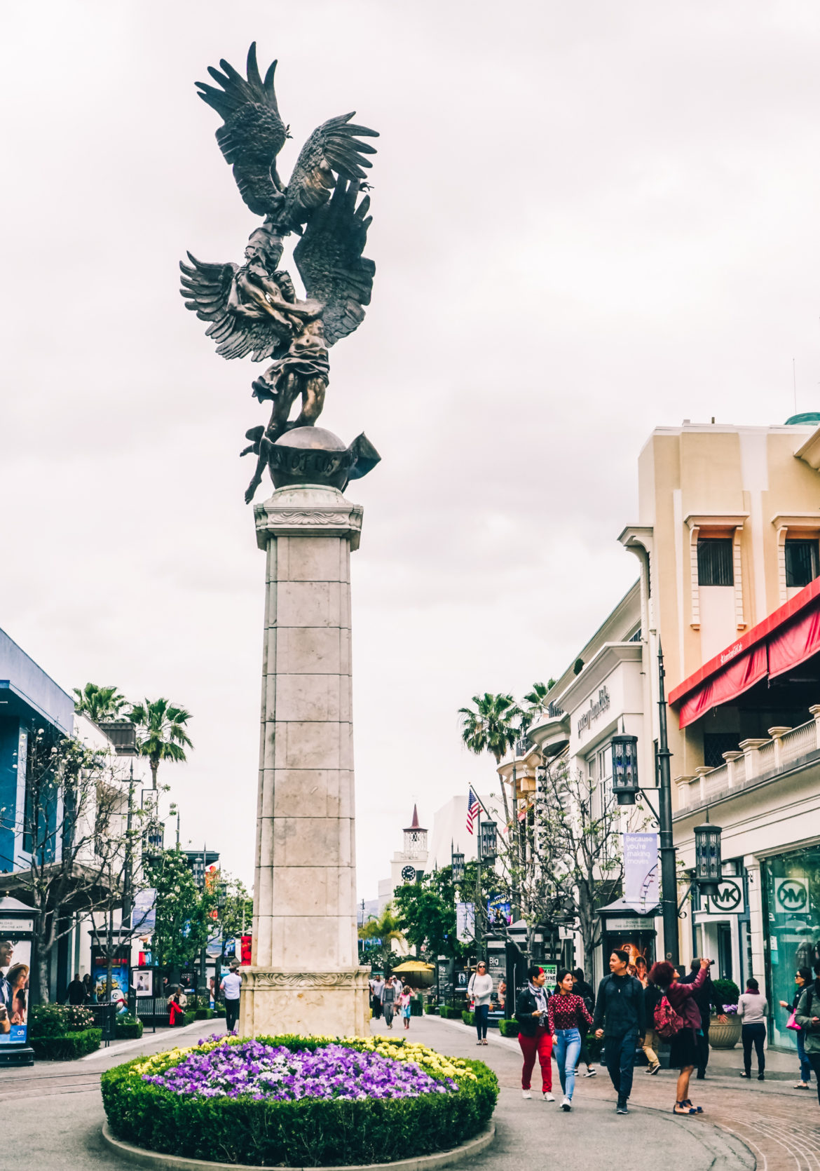 The Historic Farmers Market in the Heart of Los Angeles